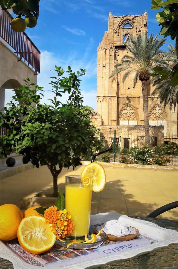 Golden Palms Guest House & Cafe Фамагуста Екстериор снимка